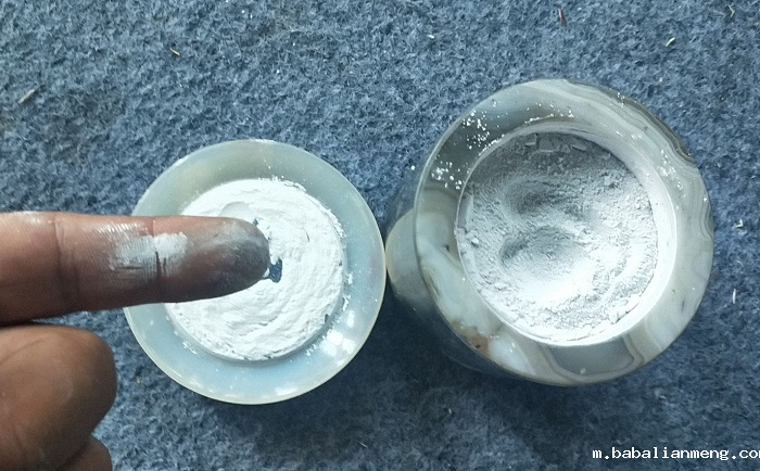 二氧化硅干法球磨后